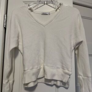 Red Haute Women's Cream Ribbed V-Neck Pullover